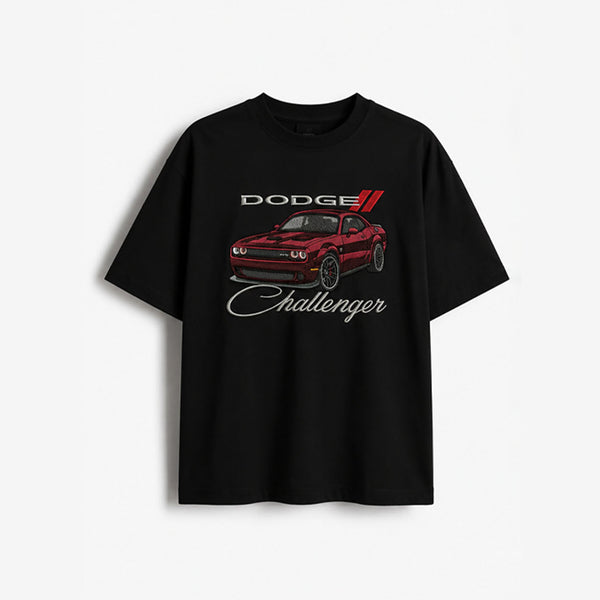 Black oversized t-shirt with a red muscle car embroidered in fine detail